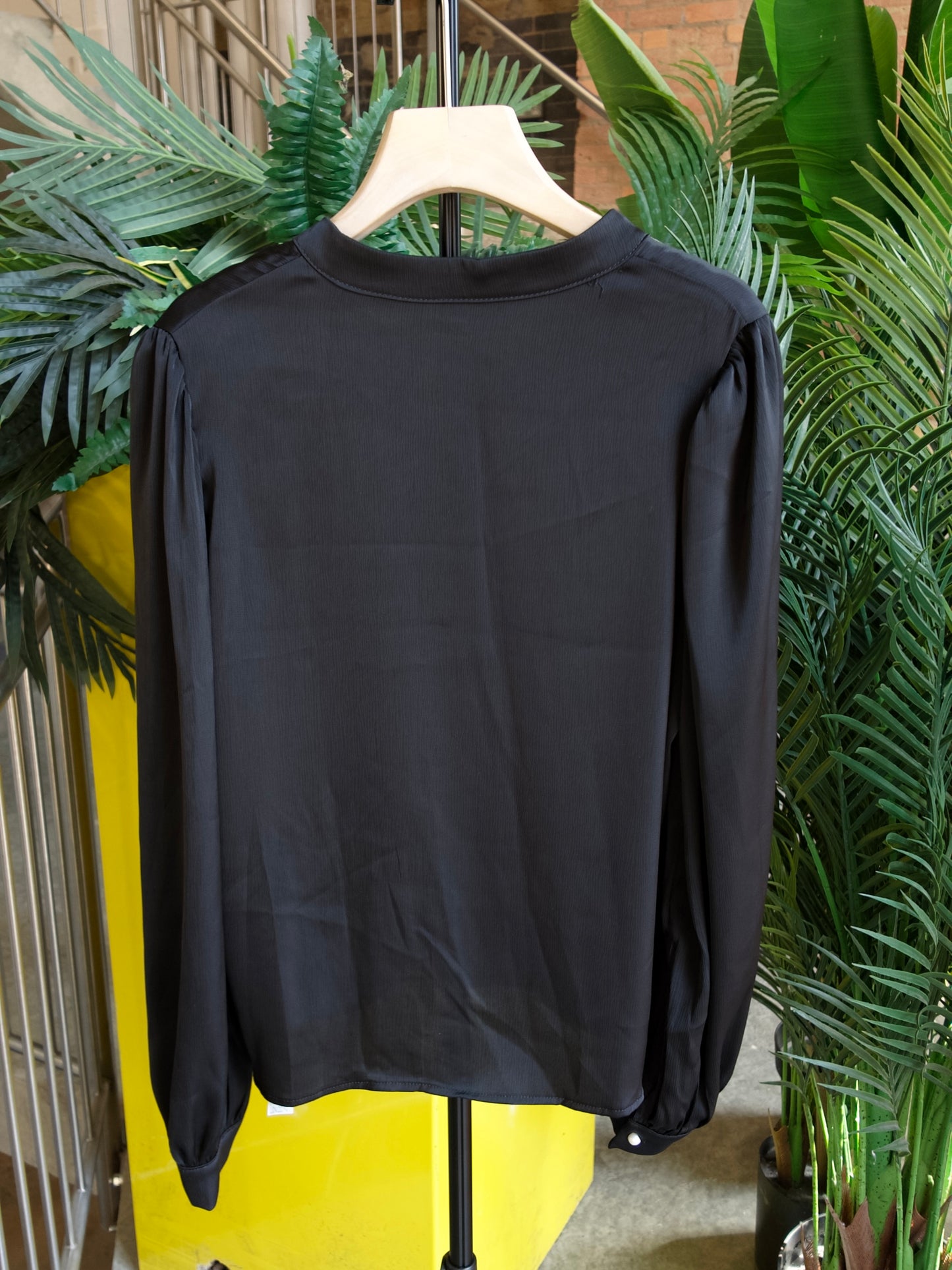 Chiffon Ruffle Blouse in Black